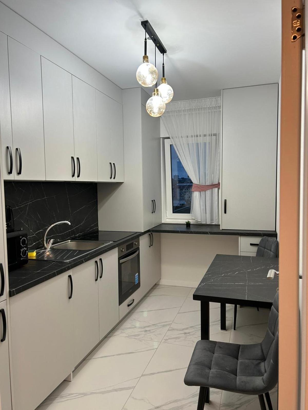 Exclusive Ultracentral Apartments And Studios #Enescu#Universitatii#苏恰瓦 外观 照片