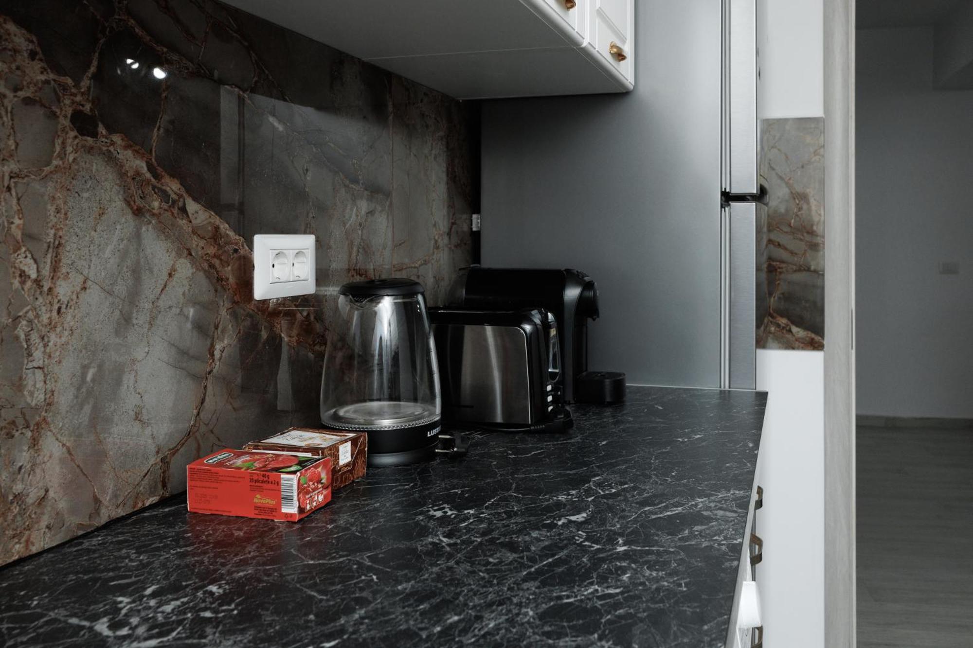 Exclusive Ultracentral Apartments And Studios #Enescu#Universitatii#苏恰瓦 外观 照片