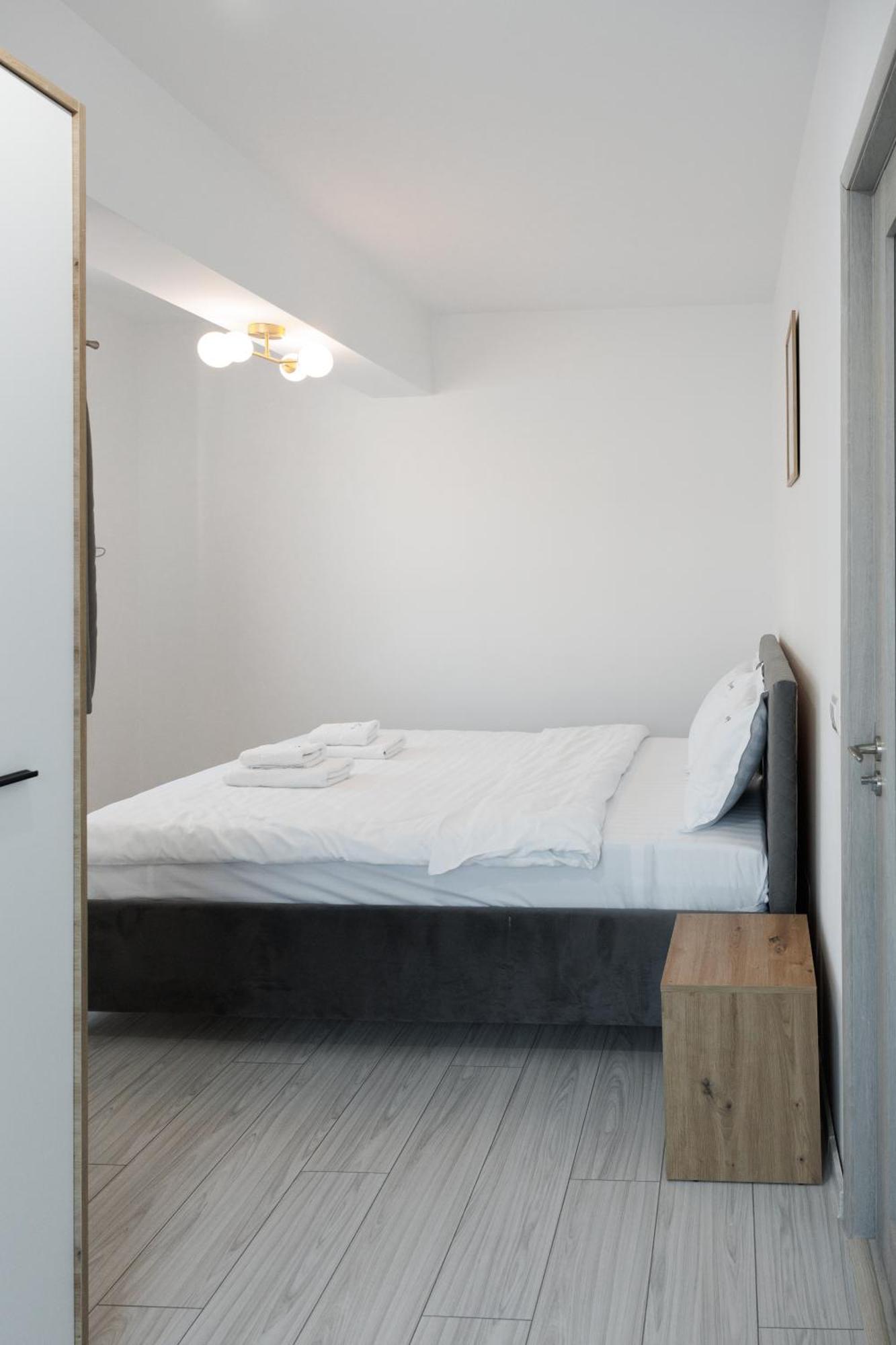 Exclusive Ultracentral Apartments And Studios #Enescu#Universitatii#苏恰瓦 外观 照片