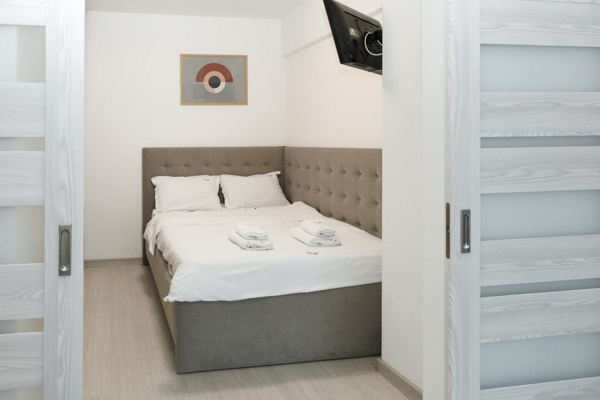 Exclusive Ultracentral Apartments And Studios #Enescu#Universitatii#苏恰瓦 外观 照片
