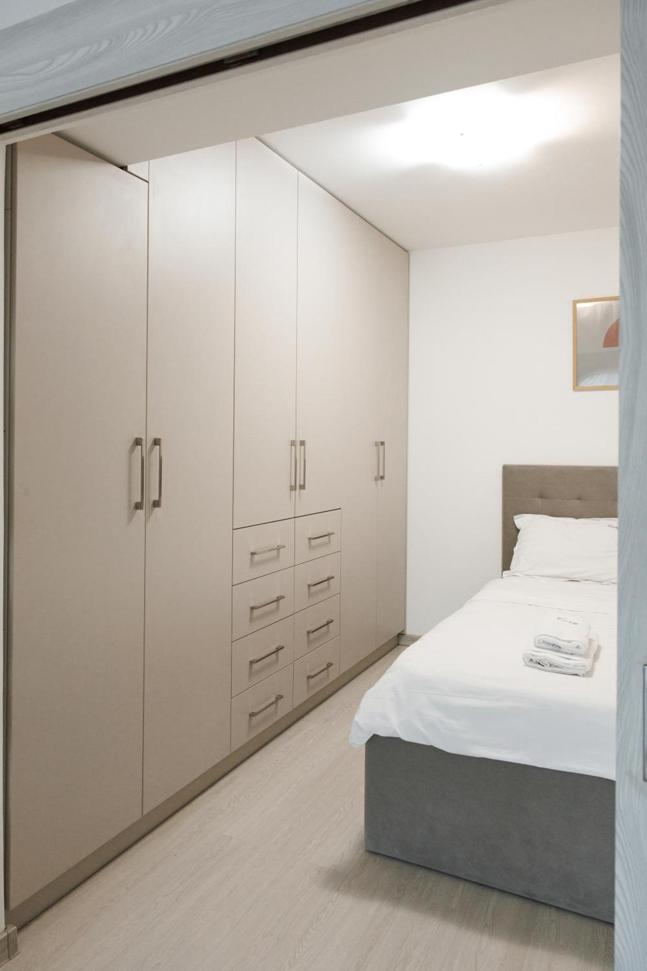 Exclusive Ultracentral Apartments And Studios #Enescu#Universitatii#苏恰瓦 外观 照片